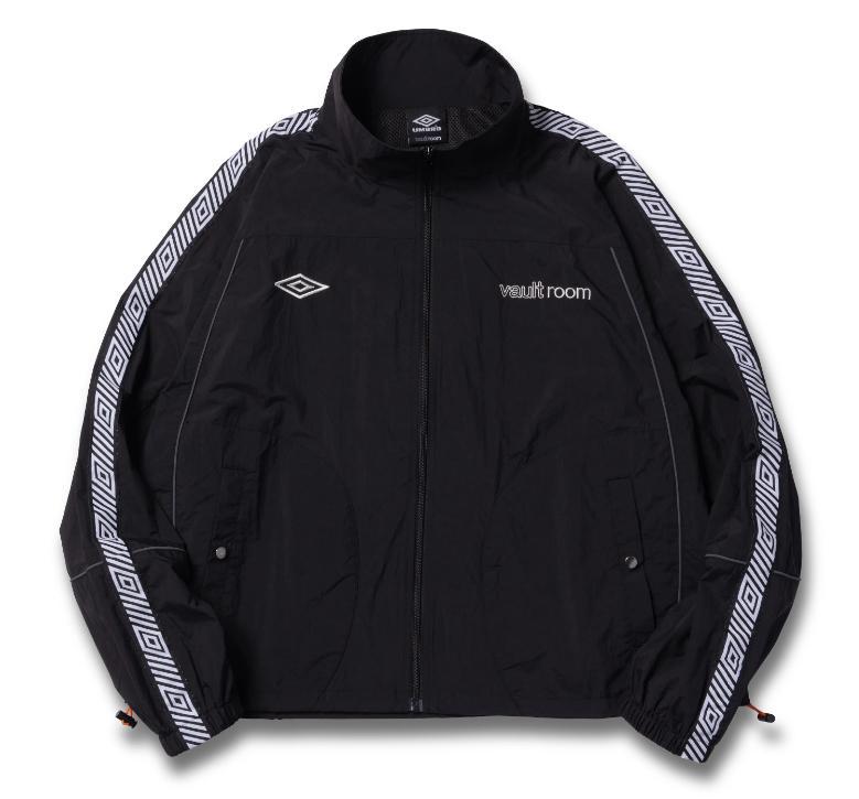 世界有名な VR x UMBRO NYLON JACKET ジャケット・アウター