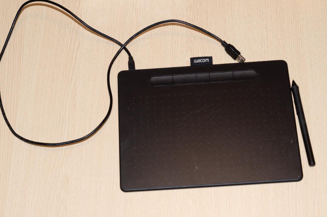 Intuos Medium ワイヤレス ブラック CTL-6100WL/K0