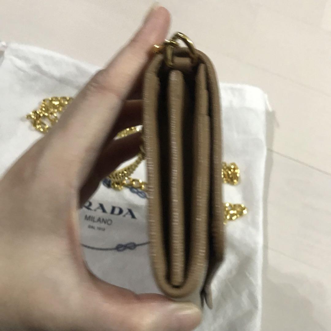 専用です！PRADA チェーンウォレット　VITELLO MOVE キャメル