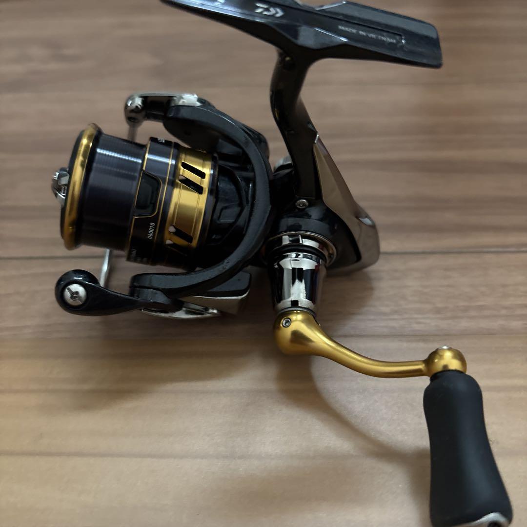 DAIWA 18LEGALIS LT 1000S リール