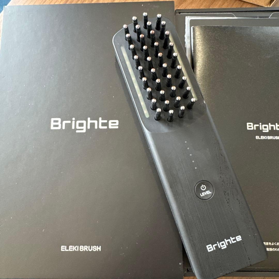 【中古美品】Brighte ELEKEIBRUSH 美顔器 新品未使用】Brighte エレキブラシ 美顔器 Brighte ELEKI BRUSH +｜1台10