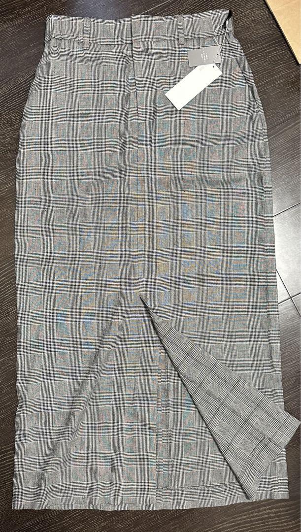 新品　自由区　前スリット　タイト　ロングスカート