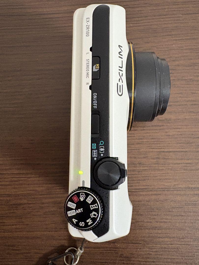 CASIO EXILIM EX-ZR100 ホワイト - メルカリ
