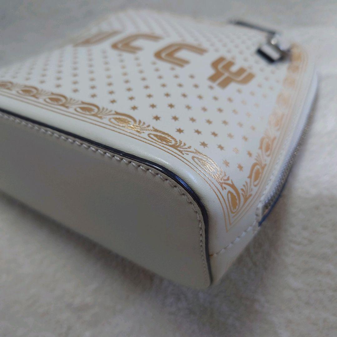 グッチ　ショルダーバッグ　ミニバッグ　セガコラボ　GUCCY　ホワイト　ゴールド