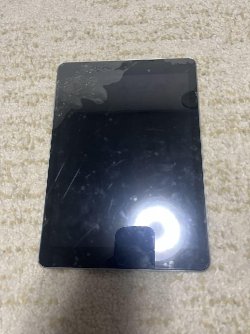 iPad第6世代（画面ひび割れ）32GB