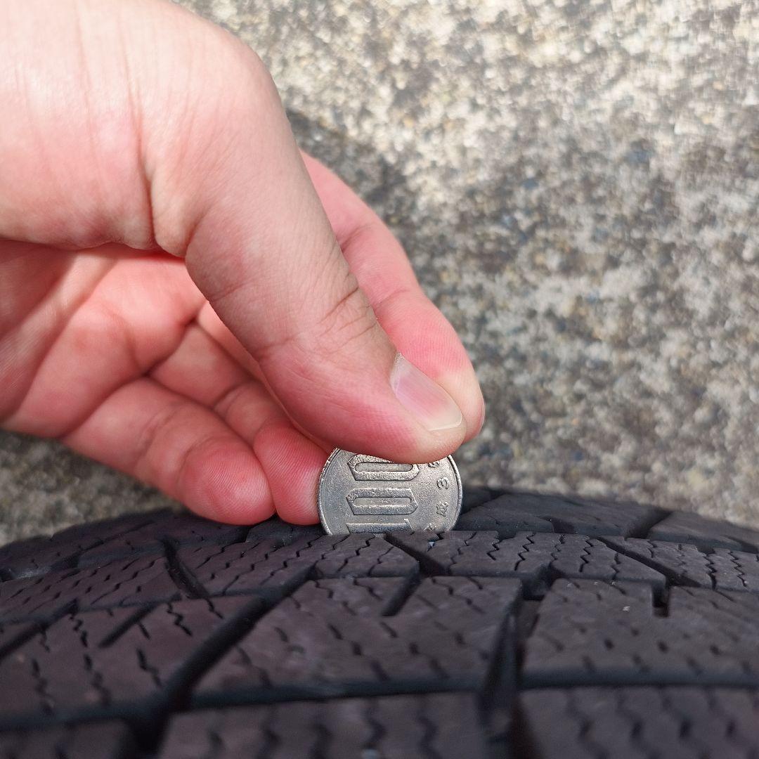 z*i様 【送料込み】ダイハツ DAIHATSU 純正アルミホイールスタッドレス