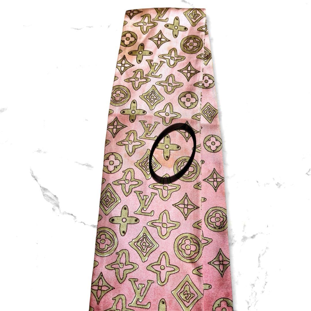 VUITTON