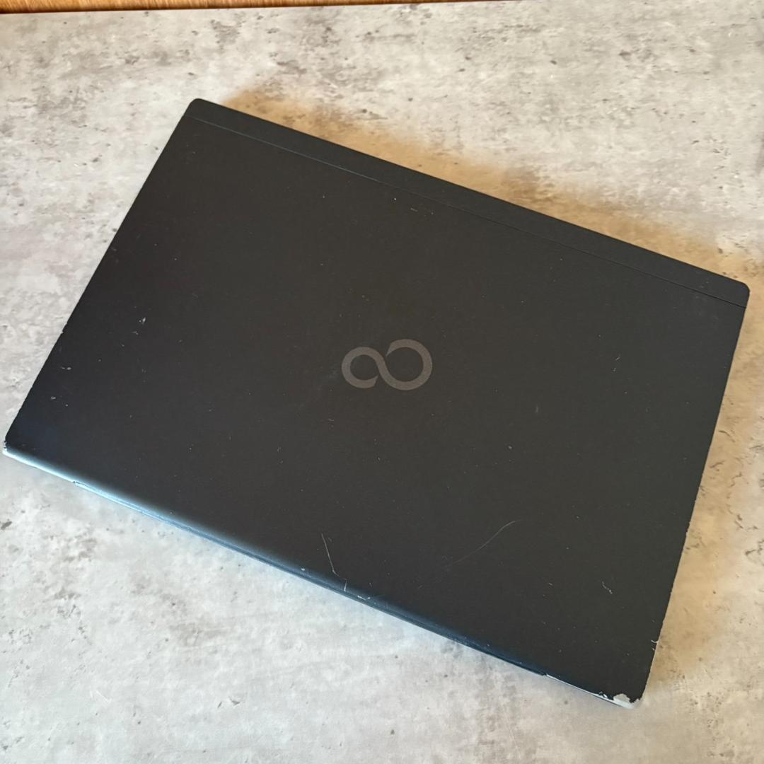 富士通 U939 8365U 8GB SSD256GB Office カメラ