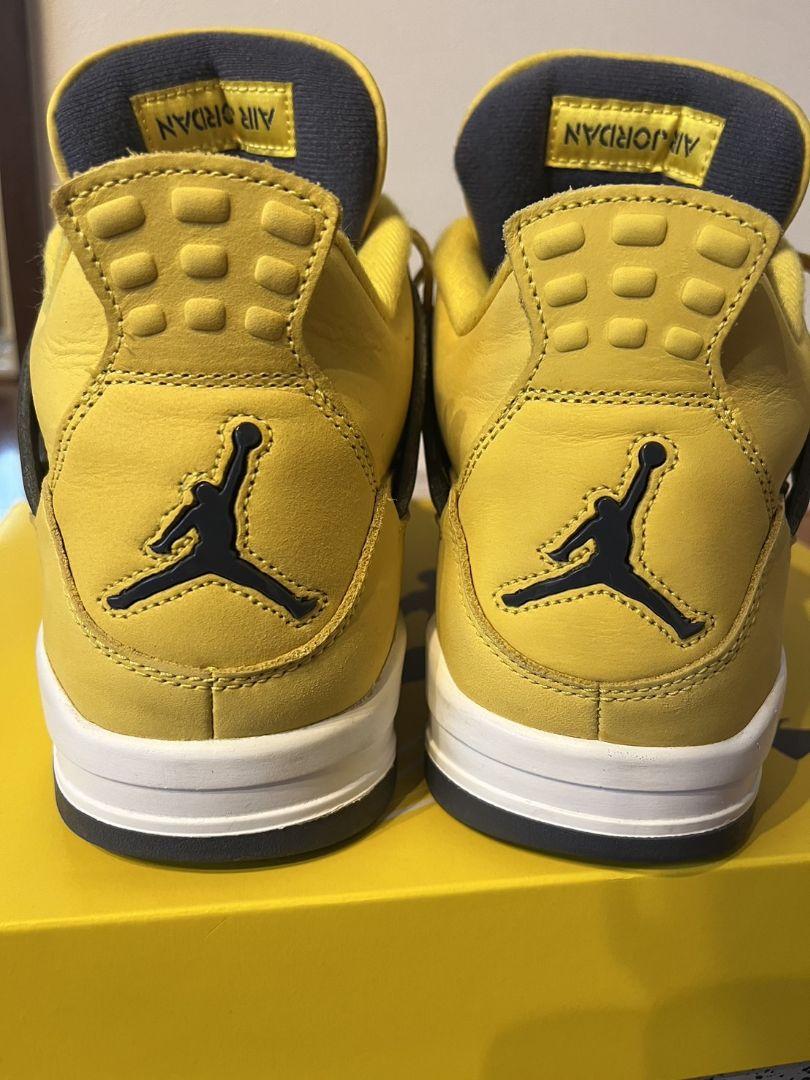 Air Jordan 4 ツアーイエロー