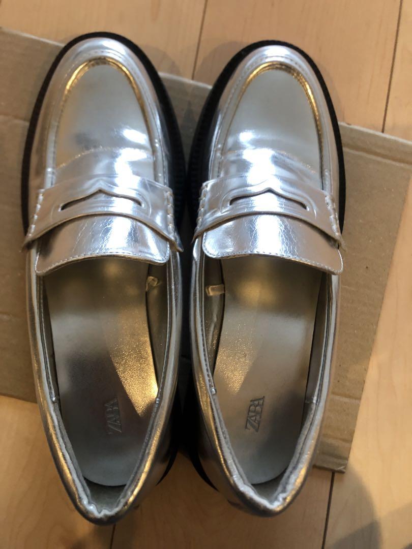 ZARA シルバー ローファー メタリック モカシン シルバーシューズ 銀靴