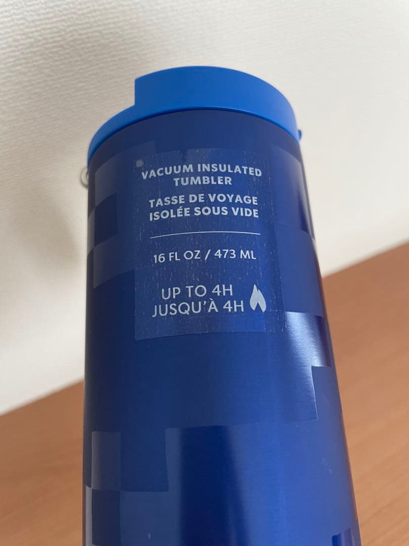 新品 アメリカ 限定 スターバックス タンブラー 水筒 チャーム付き 新品 アメリカ 限定 スターバックス タンブラー 水筒 チャーム付き