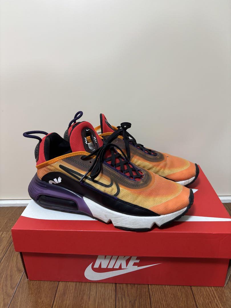 Nike Air Max 2090 オレンジ/黒/紫