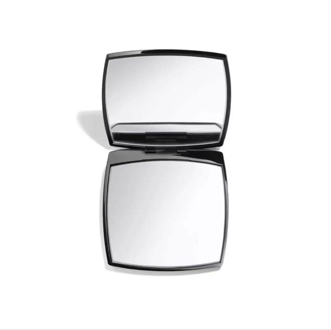 プレゼントご褒美にも【CHANEL】beauty ミラー　新品ケース付き