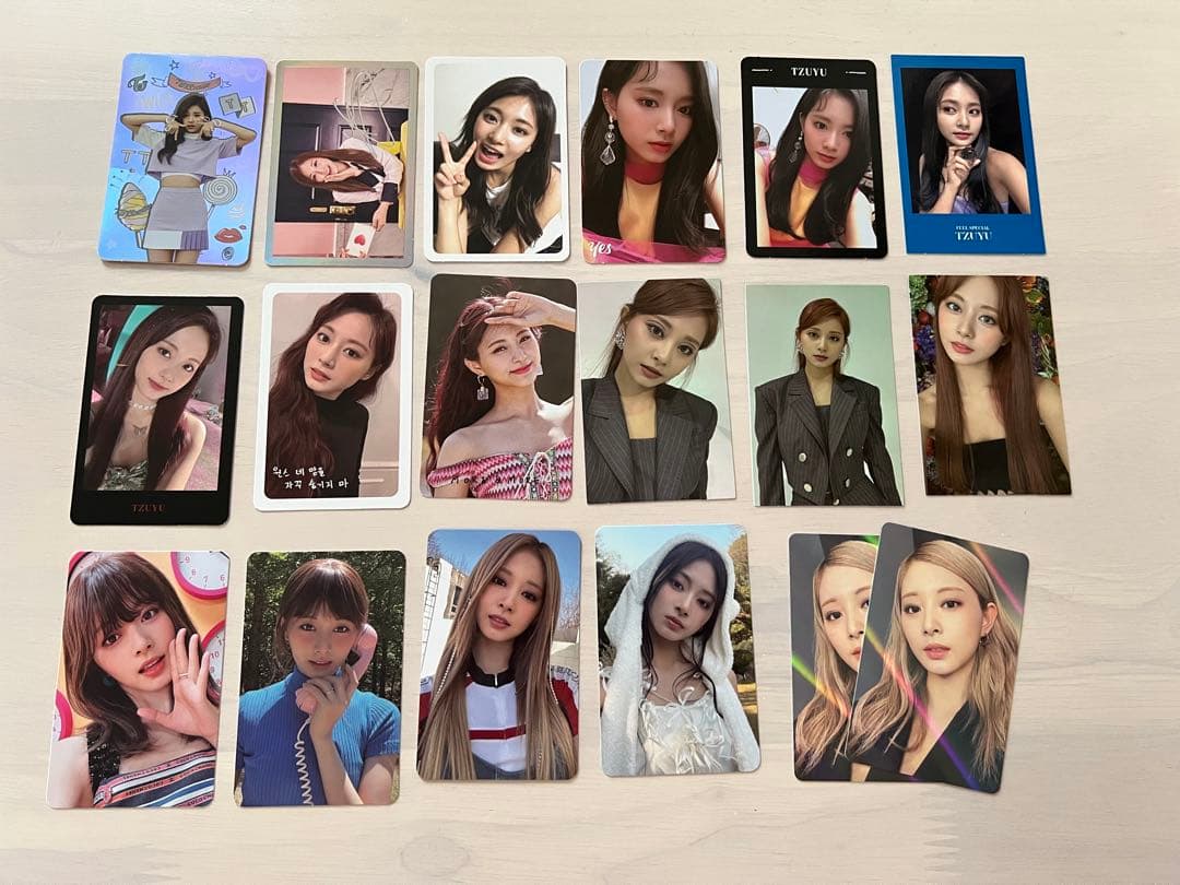 TWICE 大量トレカやや傷や汚れあり UP786_INFO
