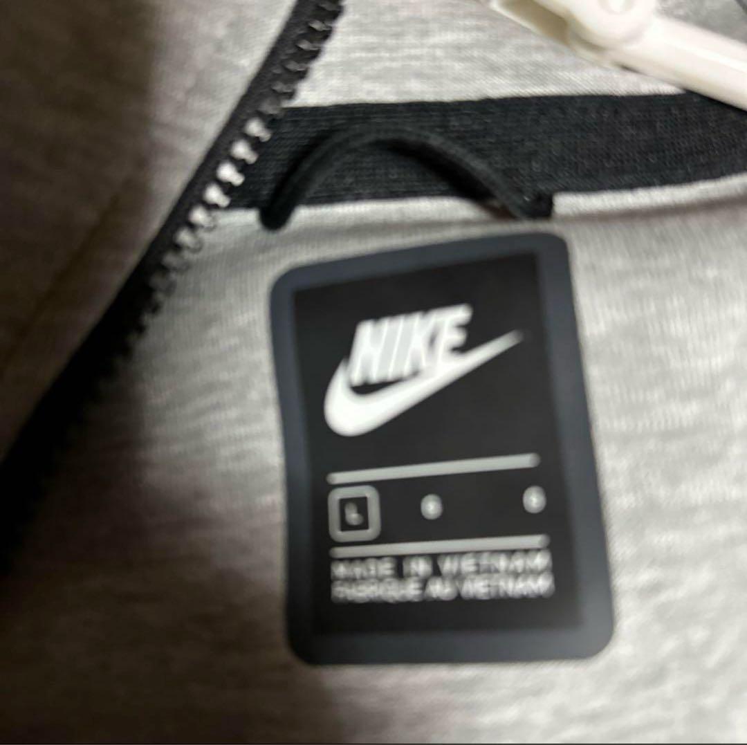 NIKE テックフリース　パーカー