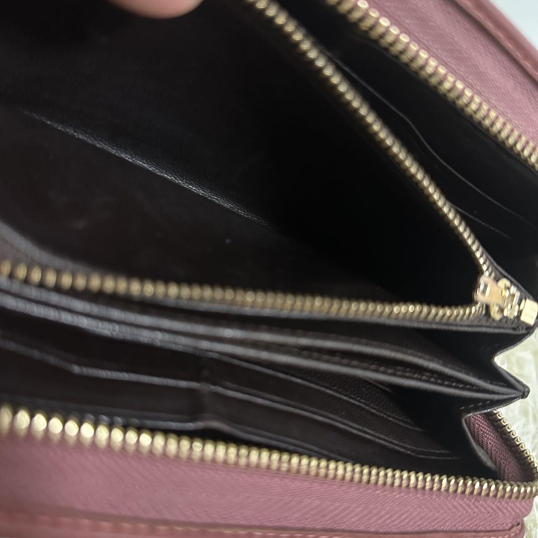 ロエベ　長財布　ラウンドジップ　刻印ロゴ　美品　レディース　ウォレット