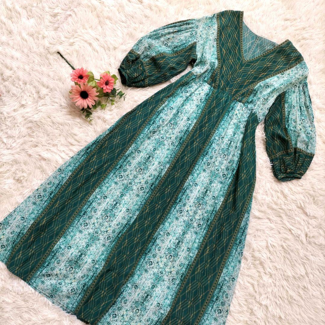美品⁂ジャーナルスタンダード⁂ヴィンテージライクフラワー ワンピース　花柄　緑