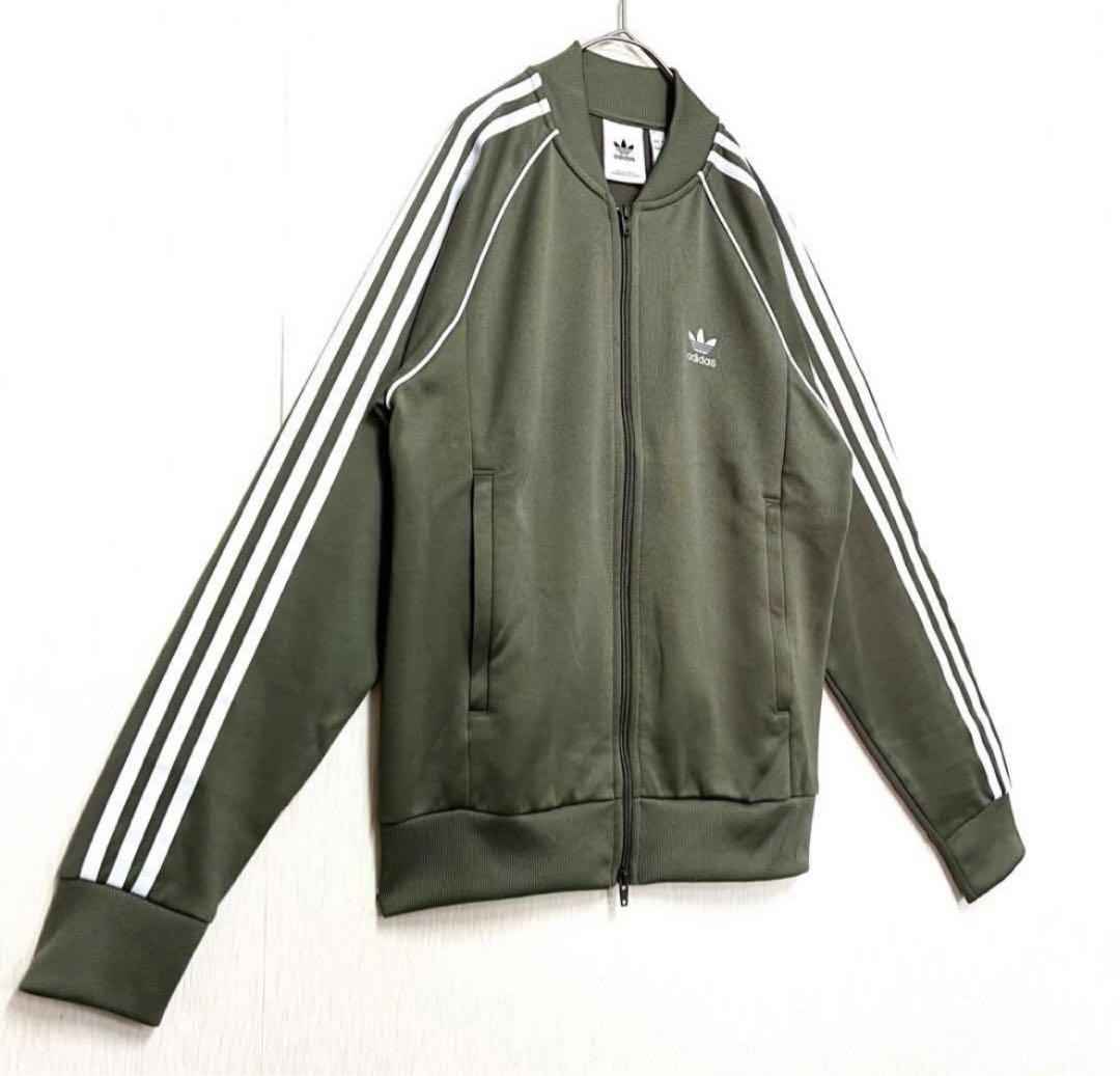 卍 adidas
