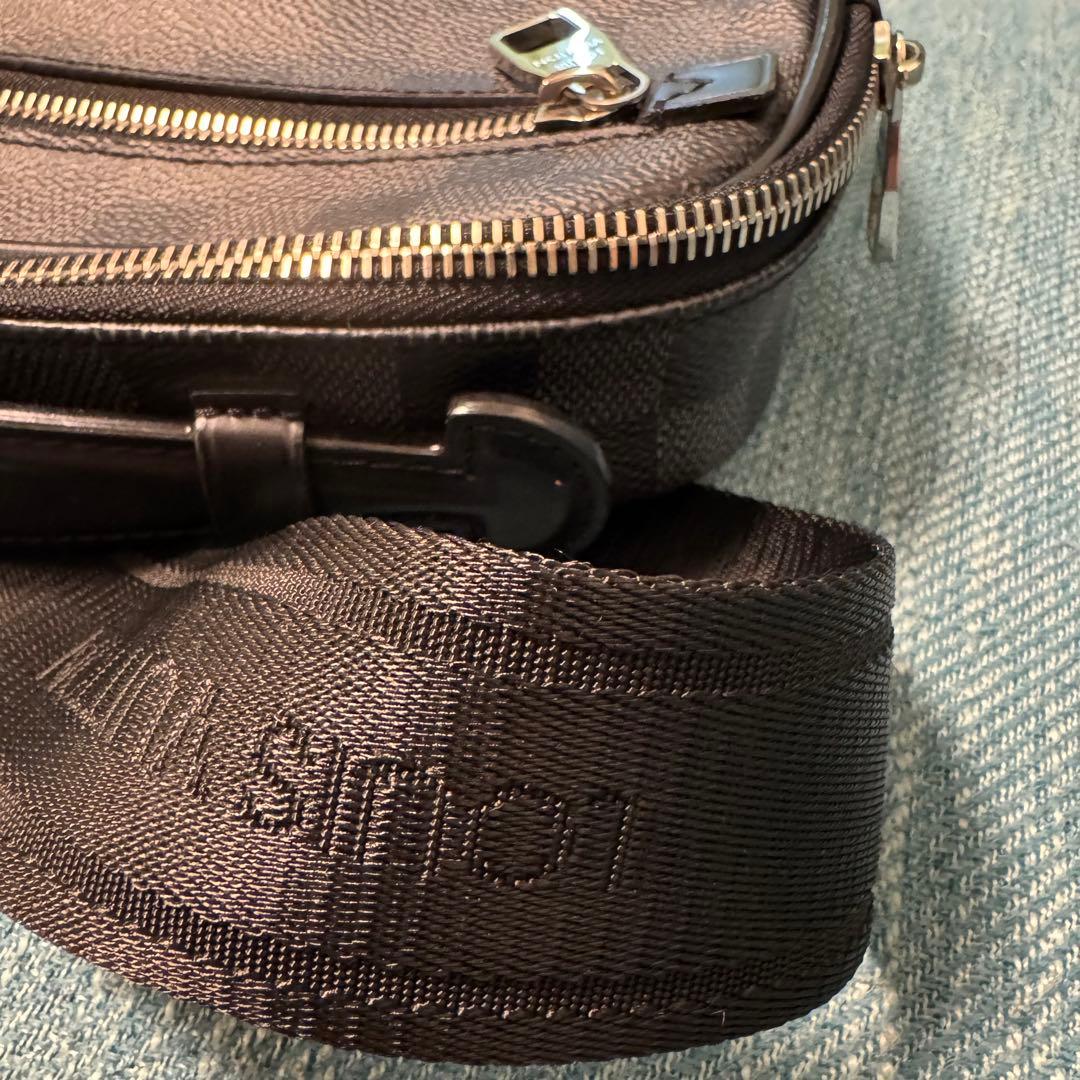 ヴィトン　アンブレール　ボディバッグ