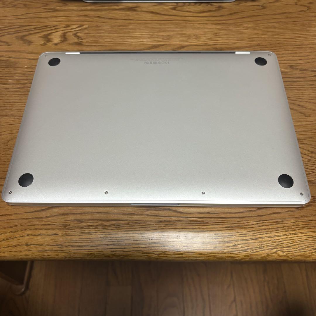 MacBook本体 MacBook Pro 13-inch 2016 i5 8GB 256GB