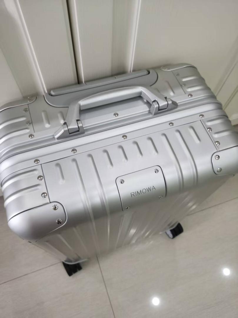RIMOWA（リモワ）スーツケース