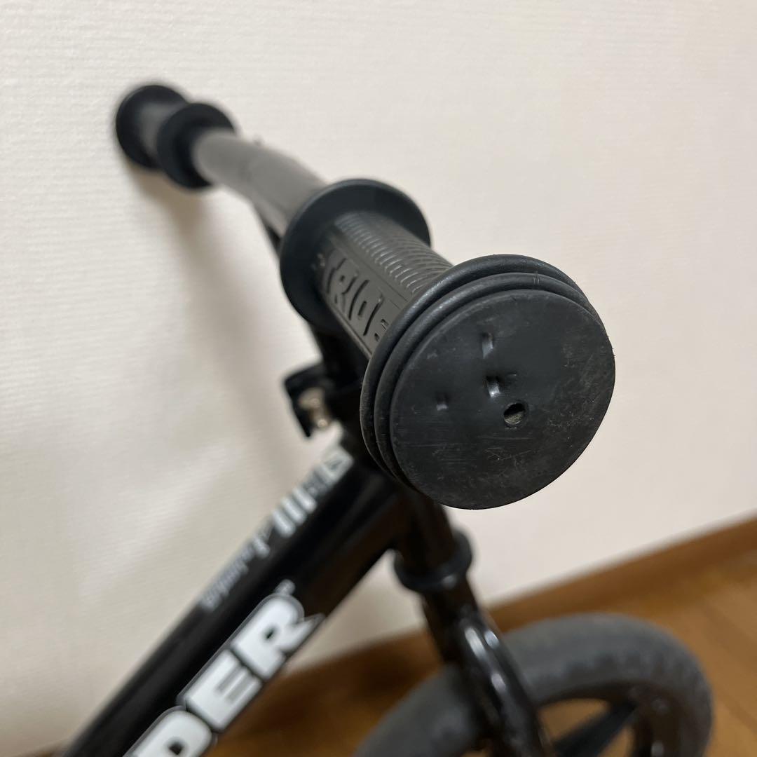 ストライダー　黒