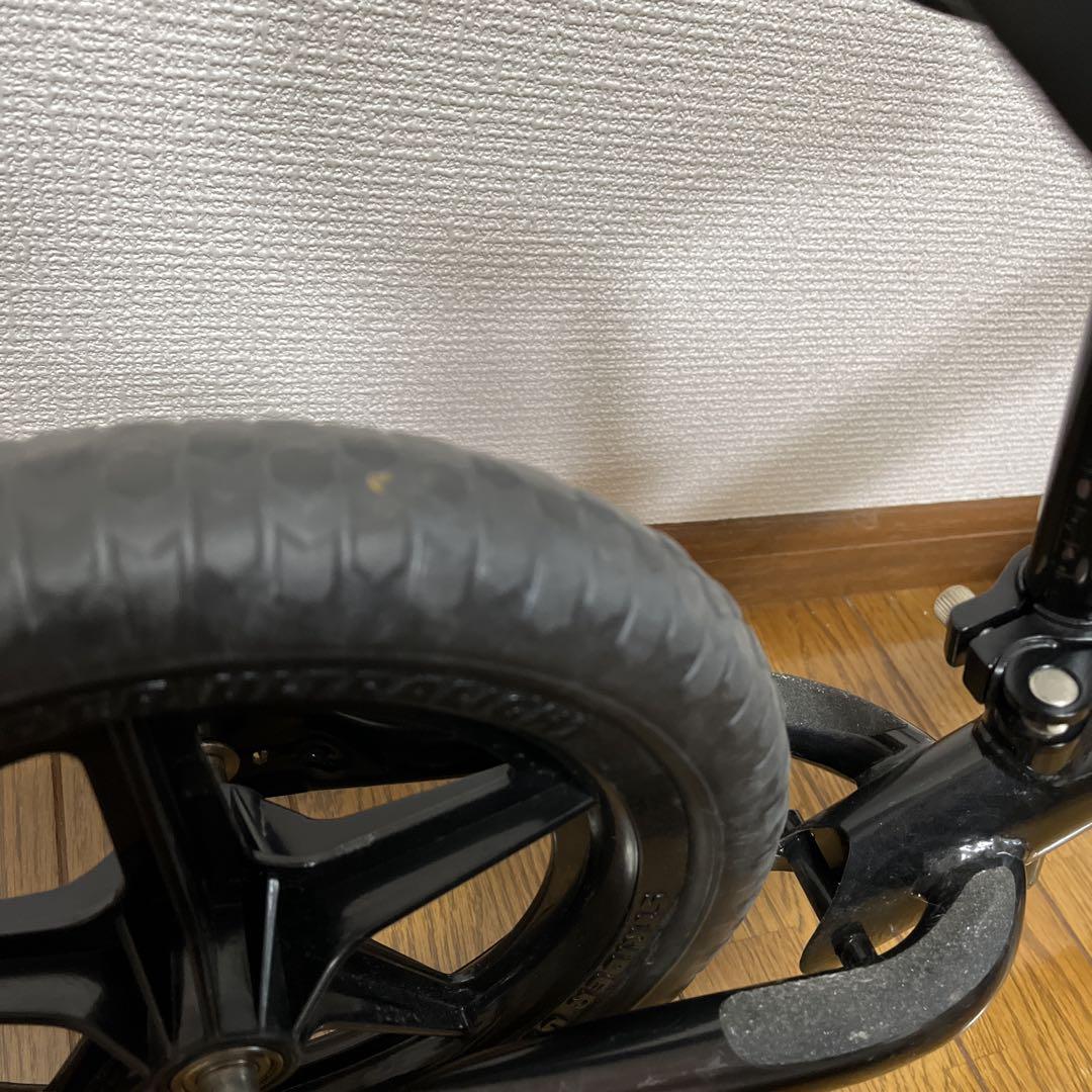 ストライダー　黒