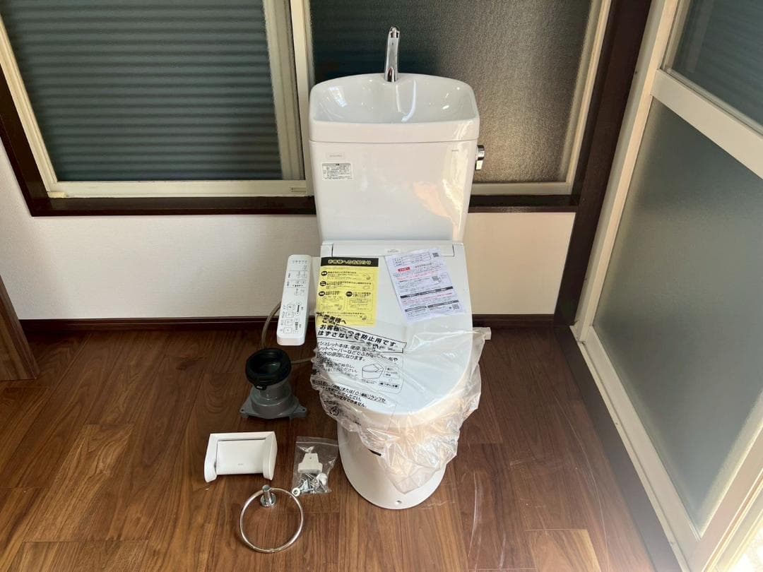 H7548☆展示品☆TOTO☆ウォシュレットSBトイレ☆24年☆TCF6623