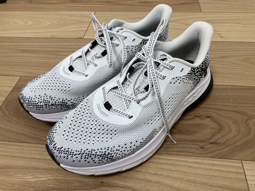 Under Armour ホワイト ランニングシューズ　27.5cm