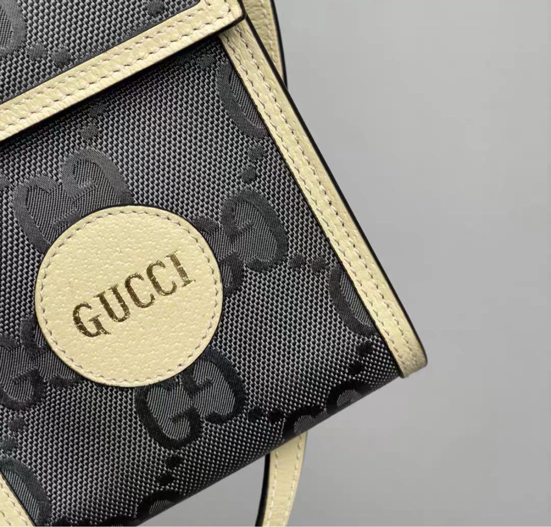 ★送料込★GUCCI グッチ Off The Grid ショルダーバッグ GUCCI グッチ Off The Grid スマホショルダーバッグ グレー