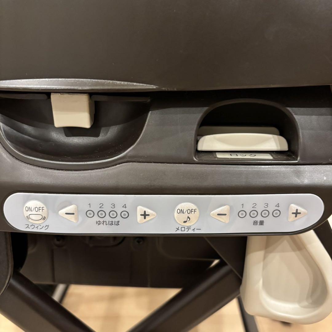 【直接引渡し限定】コンビ ネムリラ オートスウィング 電動ハイローチェア