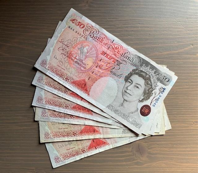 イギリス　ポンド£　旧紙幣　50£紙幣 6枚（300£）