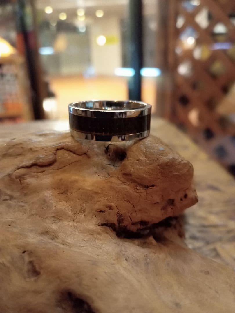 ステンレス，カーボン，ブラックカーボン，リング指輪16号，平打ちリング，シンプル