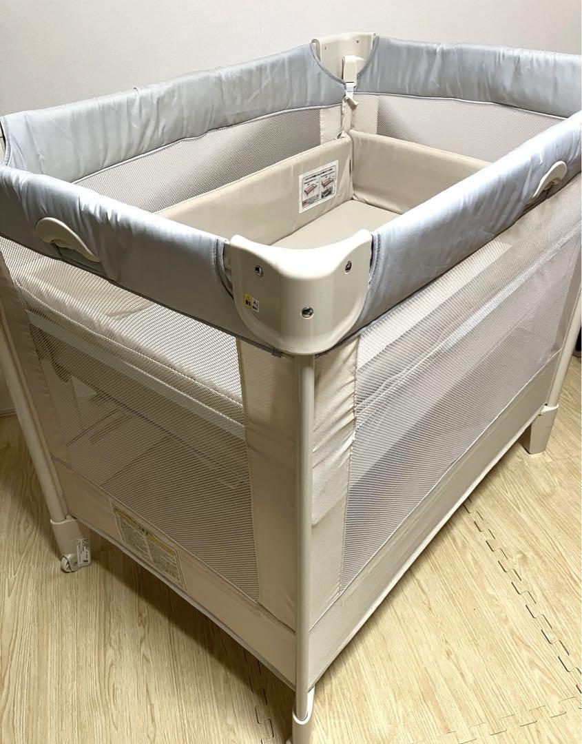 美品 送料無料 Aprica ベビーベッド  ココネルエアー ホワイトグレー