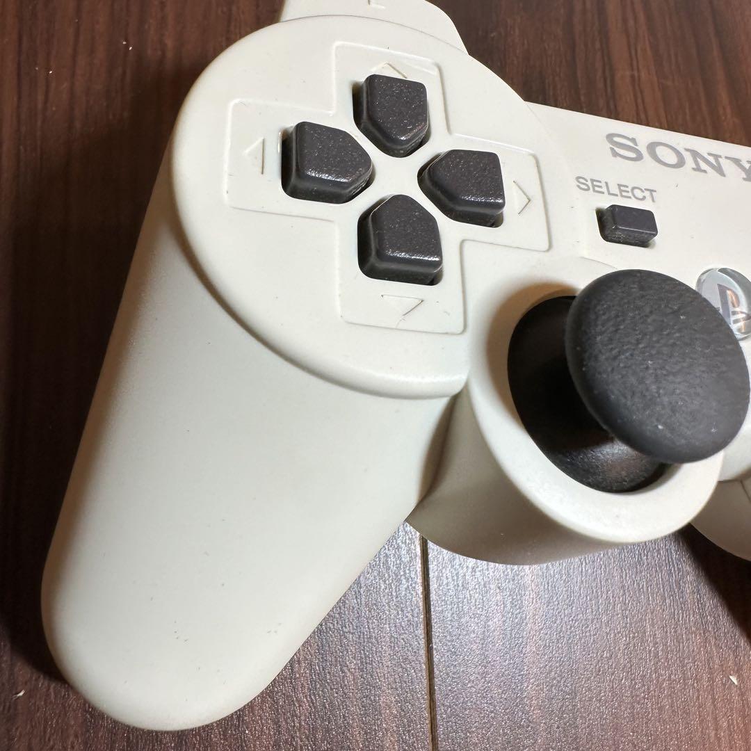 クラシックホワイト