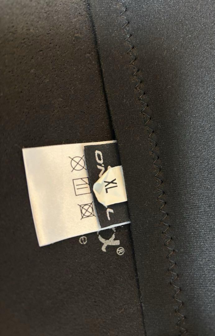 専用】O´Neill XL ブラックタッパーウェットスーツ