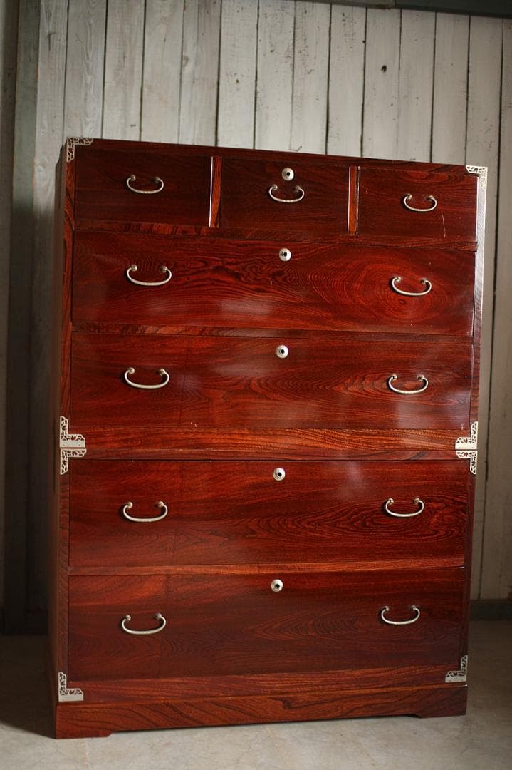 綺麗な前欅の箪笥 引き出し5杯 タンス 収納 古家具 古民家 時代家具 綺麗な前欅の箪笥 引き出し5杯 タンス 収納 古家具 古民家 時代家具