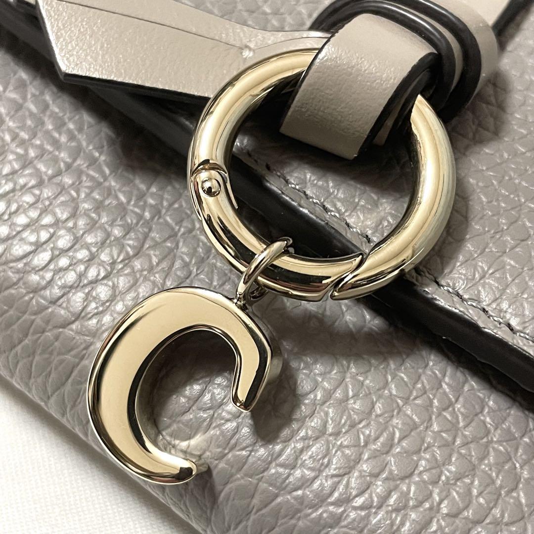 【訳あり/未使用級】CHLOE 折り財布 アルファベット スモールトリフォールド