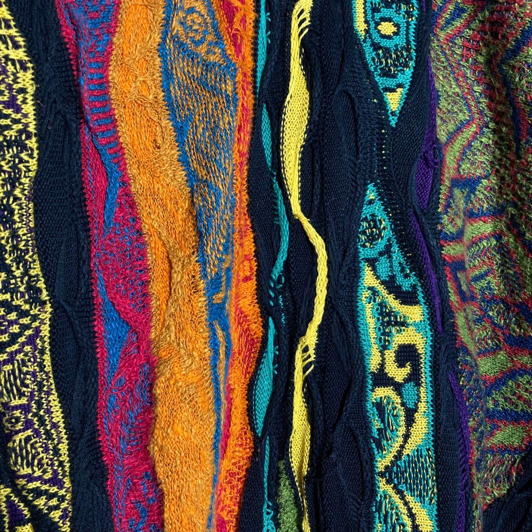 【美品】COOGI 3D編み込みニット 希少1点物 黒系 マルチカラー 肉厚 S 【美品】COOGI 3D編み込みニット 希少1点物 黒系 マルチカラー 肉厚 S