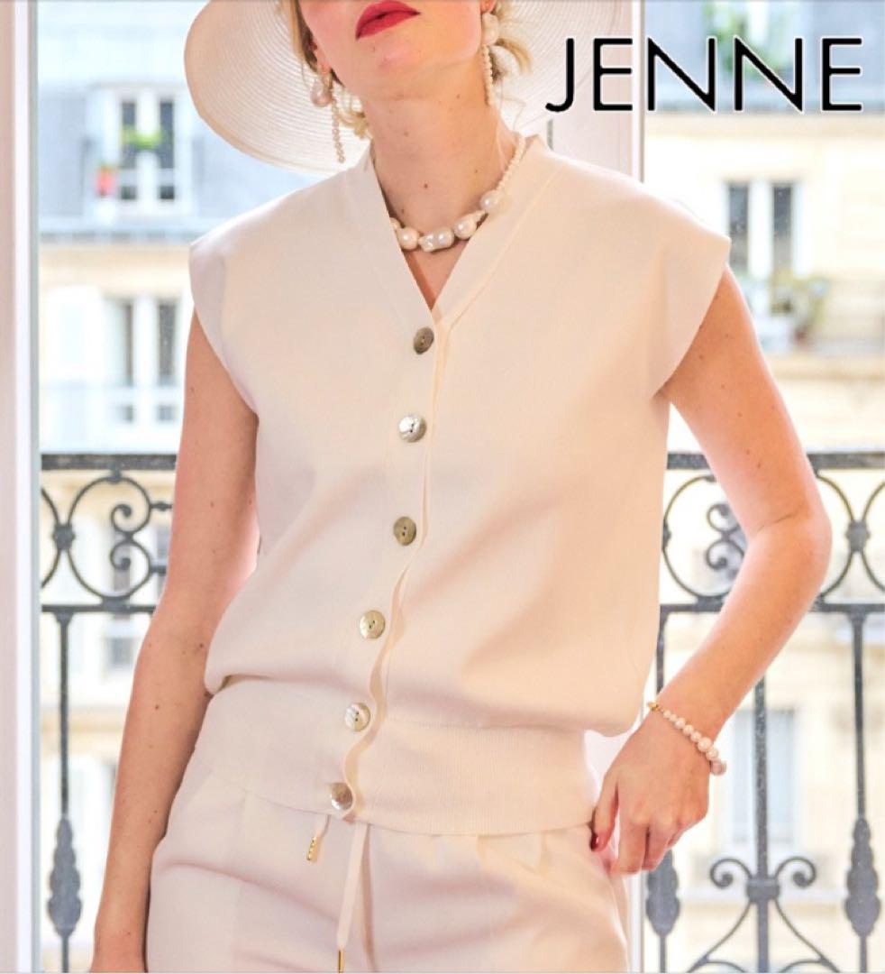 2022人気No.1の 美品☆JENNE 0627 フレンチスリーブニット シェル