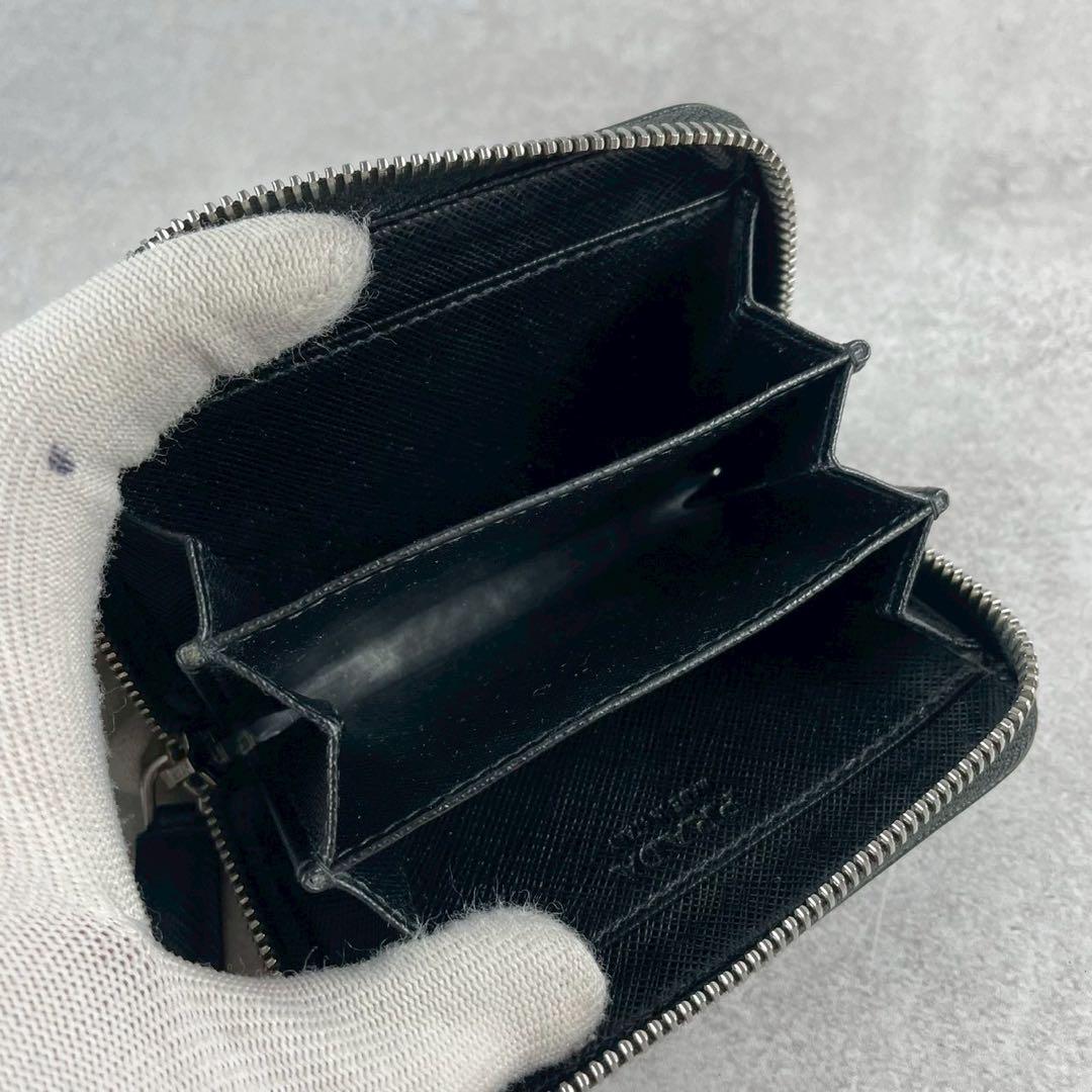 極美品 現行 プラダ コインケース 三角ロゴ レザー サフィアーノ ブラック 極美品 付属品完備】PRADA コインケース 三角ロゴ サフィアーノ