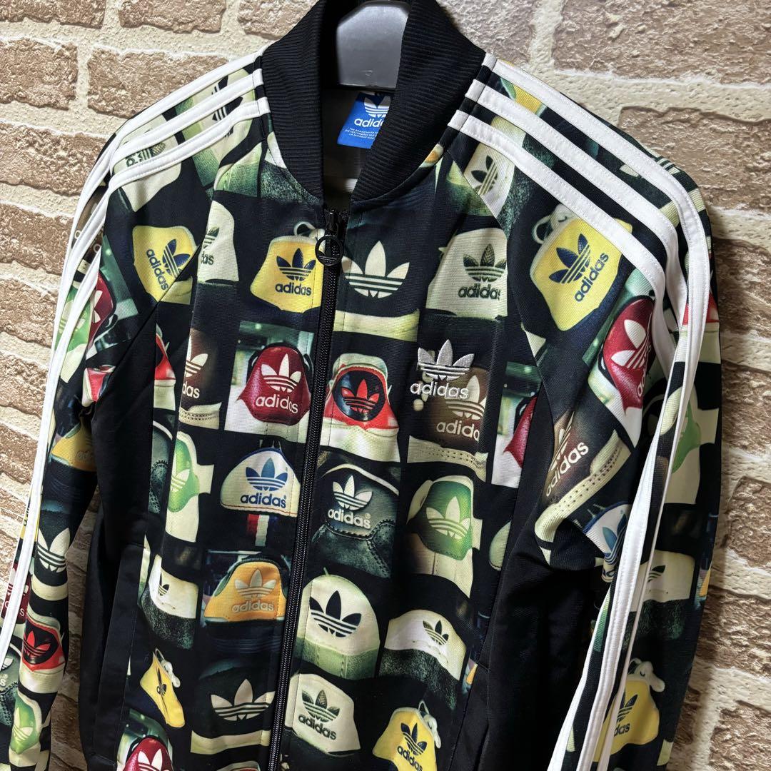 adidas 美品　トラックジャケット　秋服