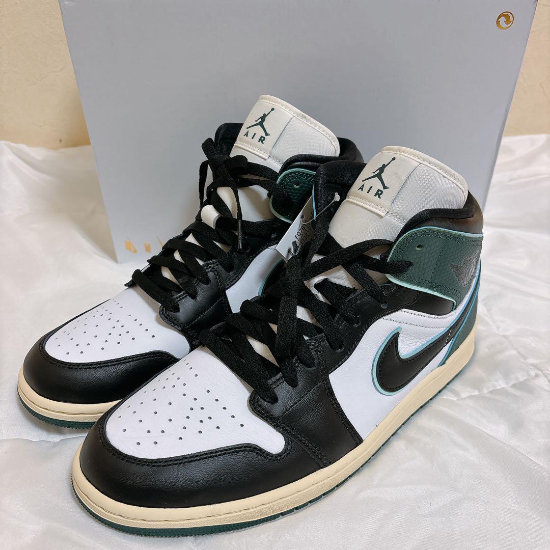 【新品】W NIKE AIR JORDAN 1 MID SE ジョーダン 1