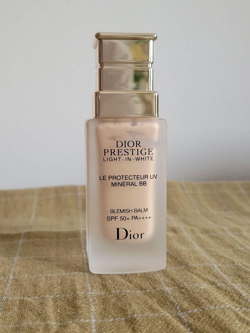 Dior Prestige Light-In-White BBクリーム 01