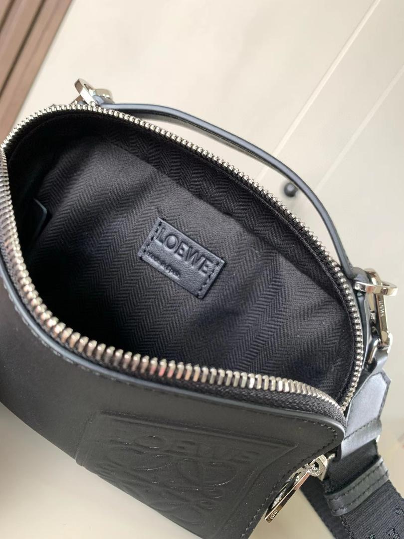 LOEWE ロエベ カメラバッグ