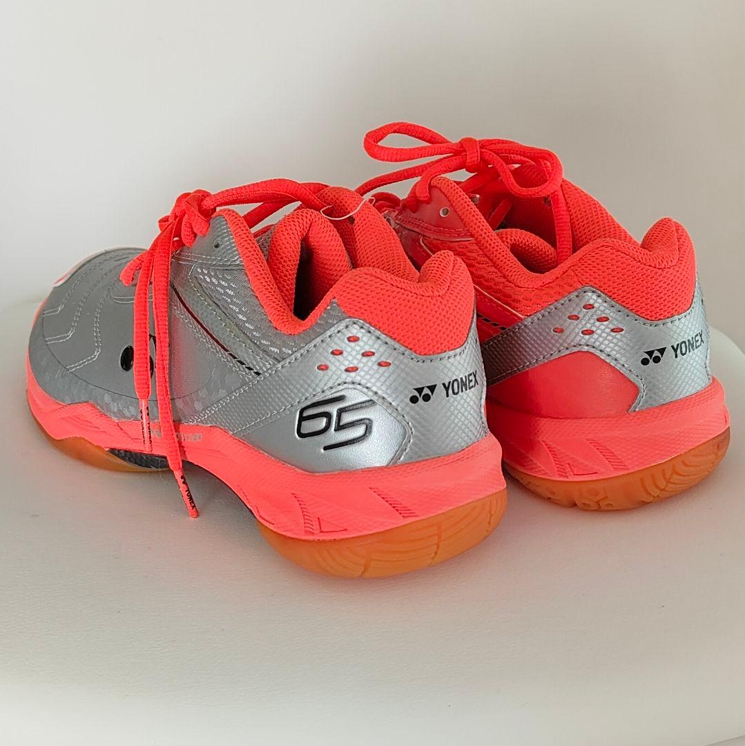 【タグ付未使用品】SHB-65 ヨネックス パワークッション65 25cm 【タグ付未使用品】SHB-65 ヨネックス パワークッション65 25cm