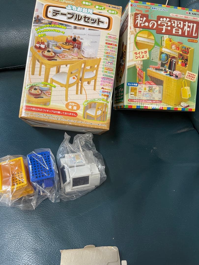 私の学習机 Re-Ment ミニチュアとまとめ