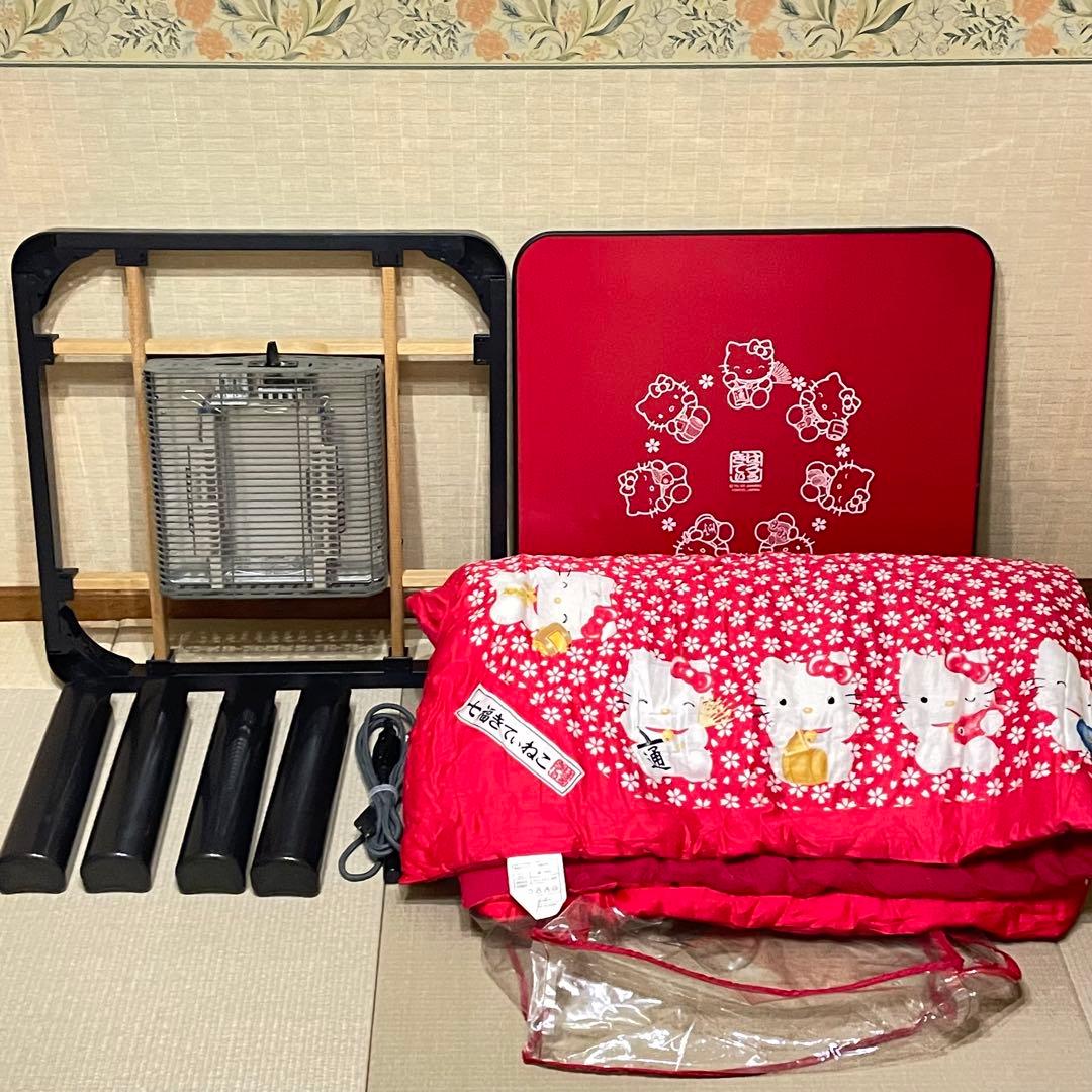 超 なハローキティ キティちゃん こたつテーブル コタツ布団 セットHELLO KITTY