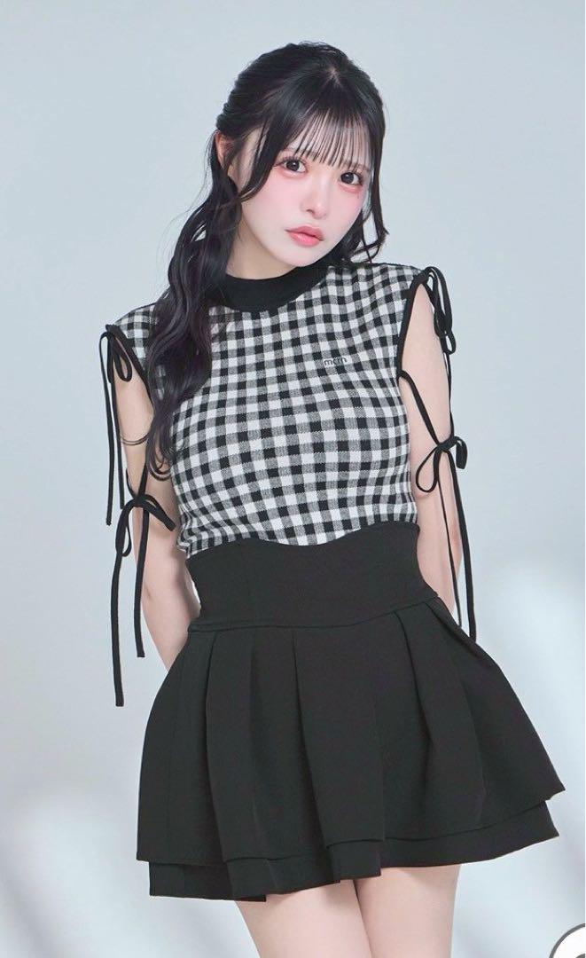 大人気❣️ミシェルマカロン 美脚スカート（インナーパンツ付き） S