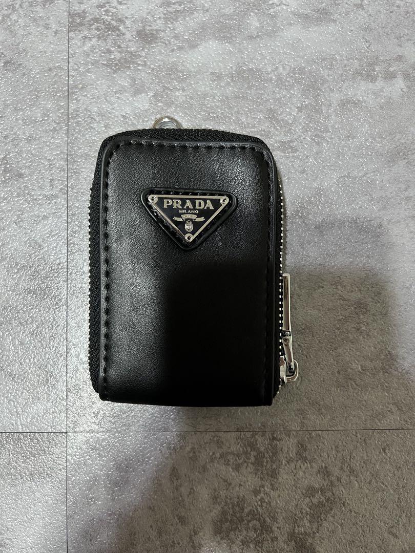 PRADA 黒 トライアングル レザーショルダーバッグ